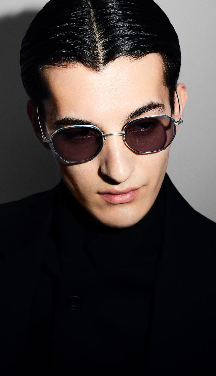 IVRIOT（イブリオット）