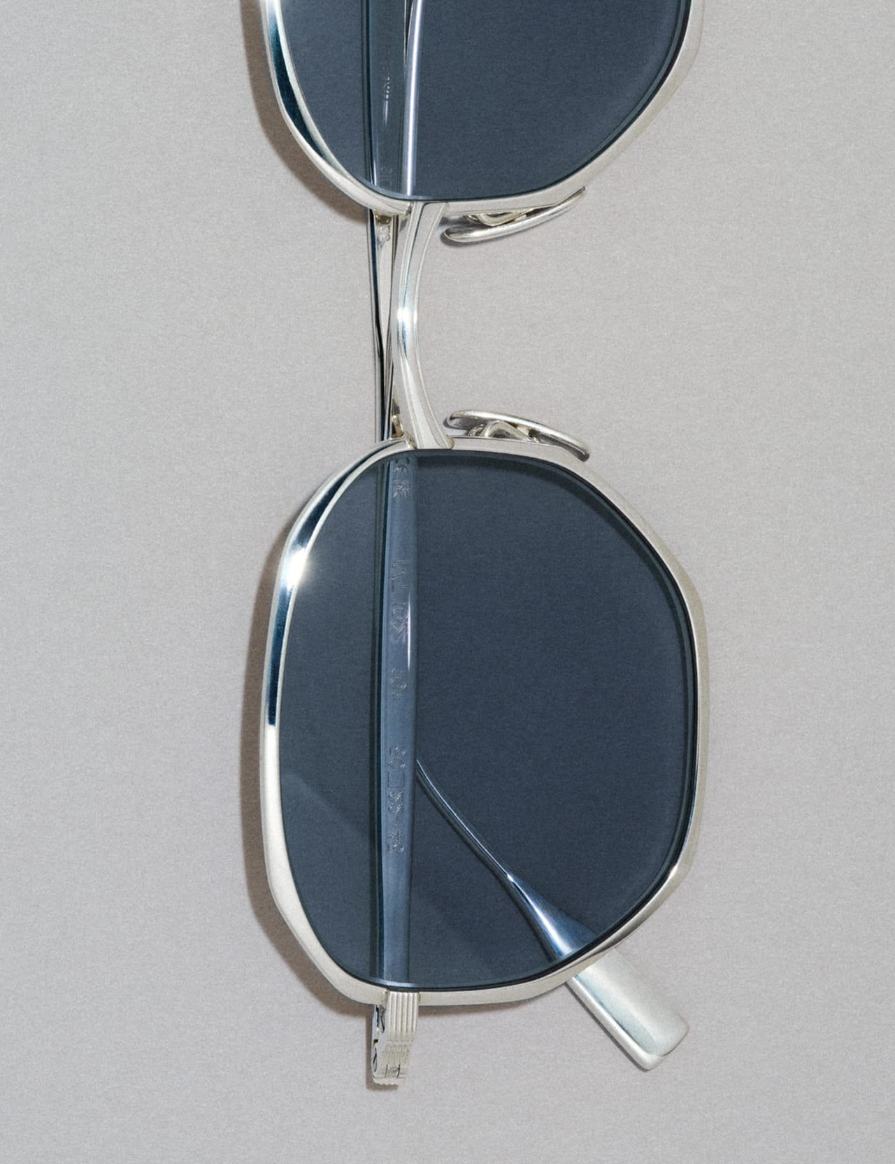 IVRIOT（イブリオット）