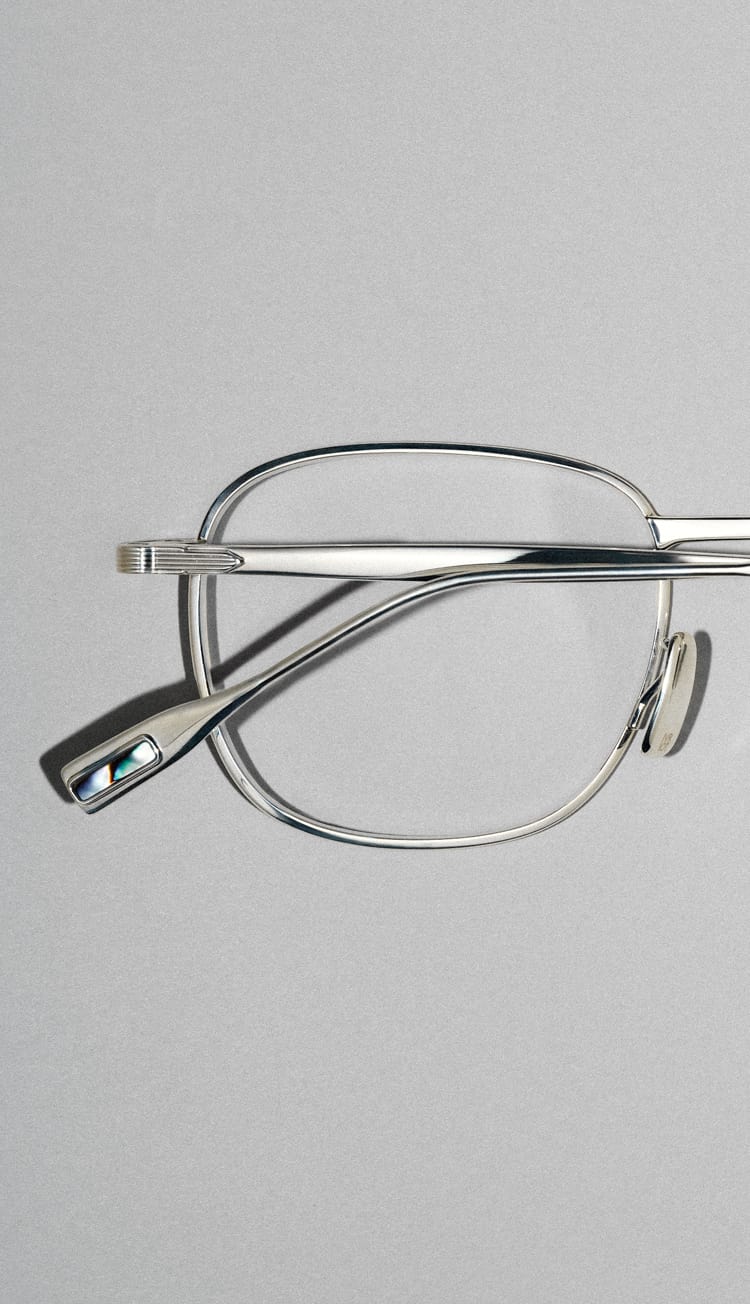 IVRIOT（イブリオット）